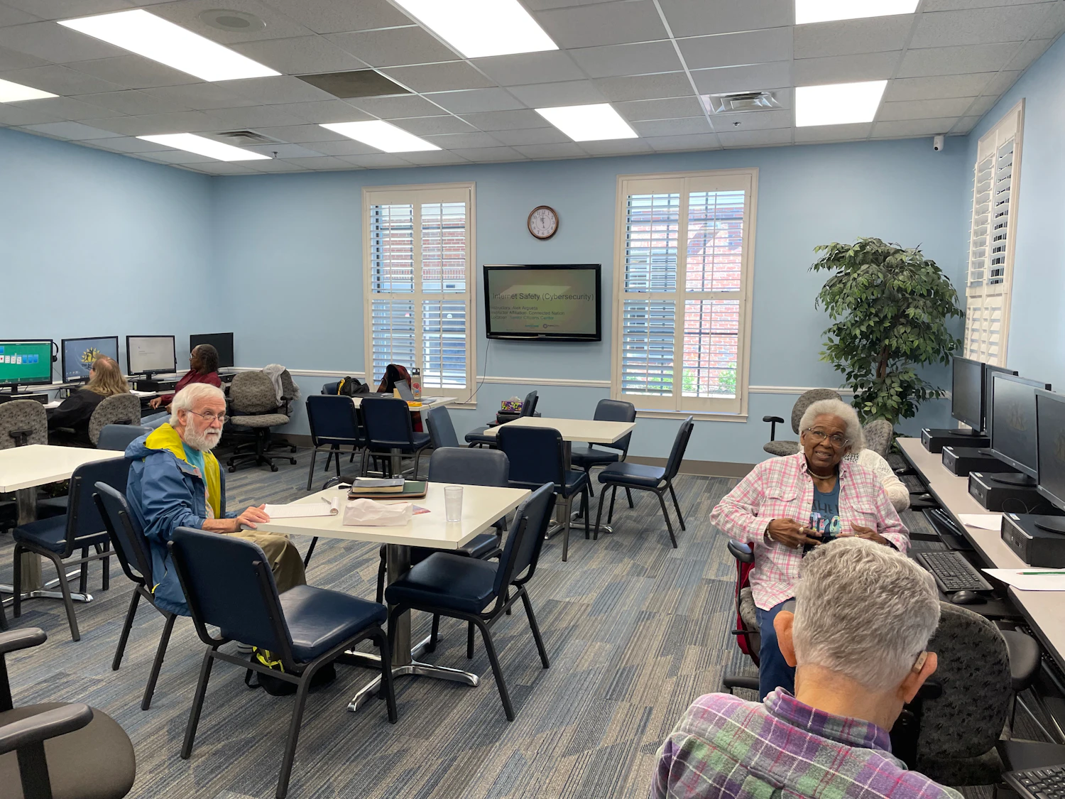 Dll Ga 49 25 The Active Life Pic 1 1